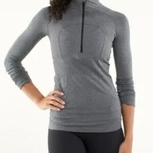 Lululemon swiftly tech long sleeve size xs smoke grey